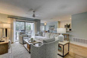 2365 Racquet Club 2 BR 2 BA condo Sea Pines Resort Near Harbourtown Free Tennis and Pool